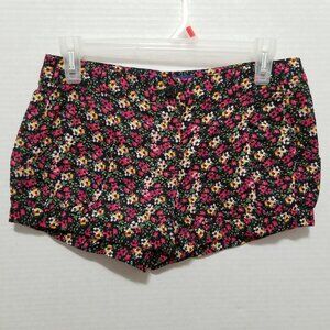 Miley Cyrus Max Azria shorts 7 floral print pleated girly feminine coquette